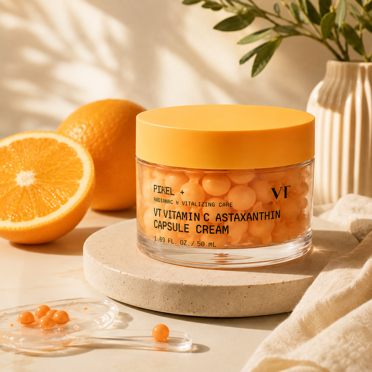 VT Vitamin C Astaxanthin Capsule Cream 50 ml za hidriranu, blistavu i njegovanu kožu